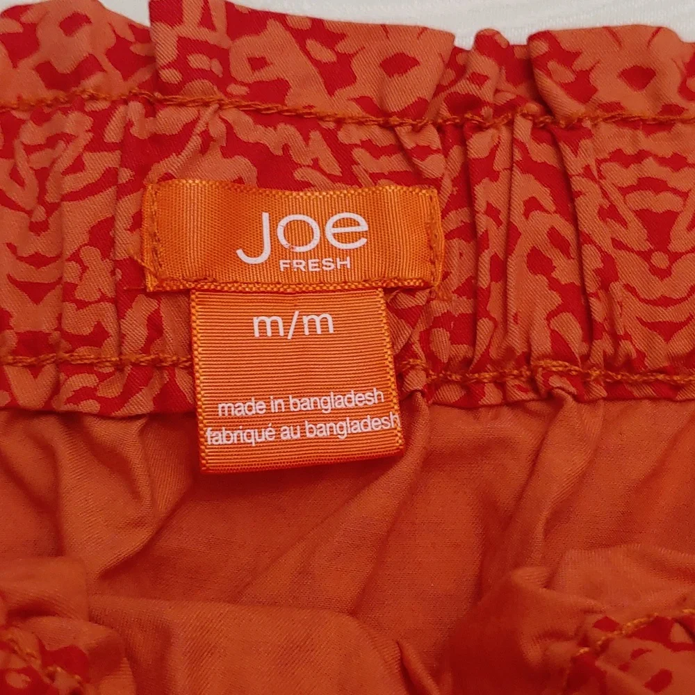 Joe Fresh Women's Size Medium Midi Skirt with 2 Side Pockets